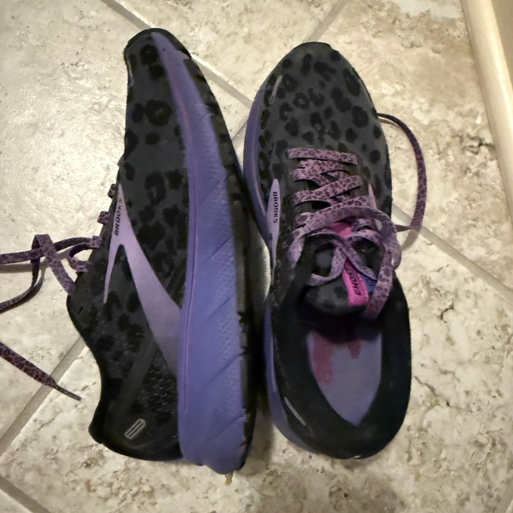 Brooks Women's Leopard Print Running Shoes - Black and Purple